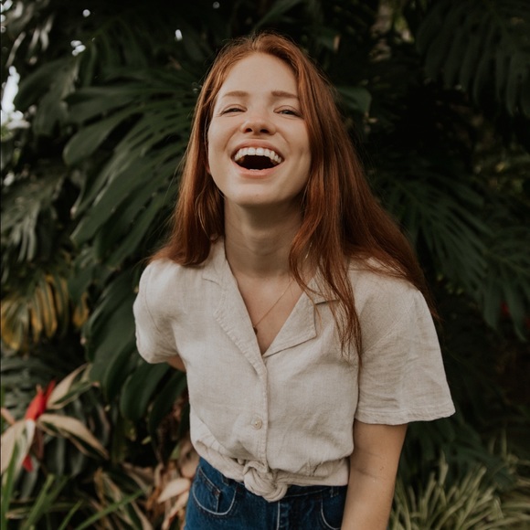 Meet your Posher, Christa - Picture 1 of 1